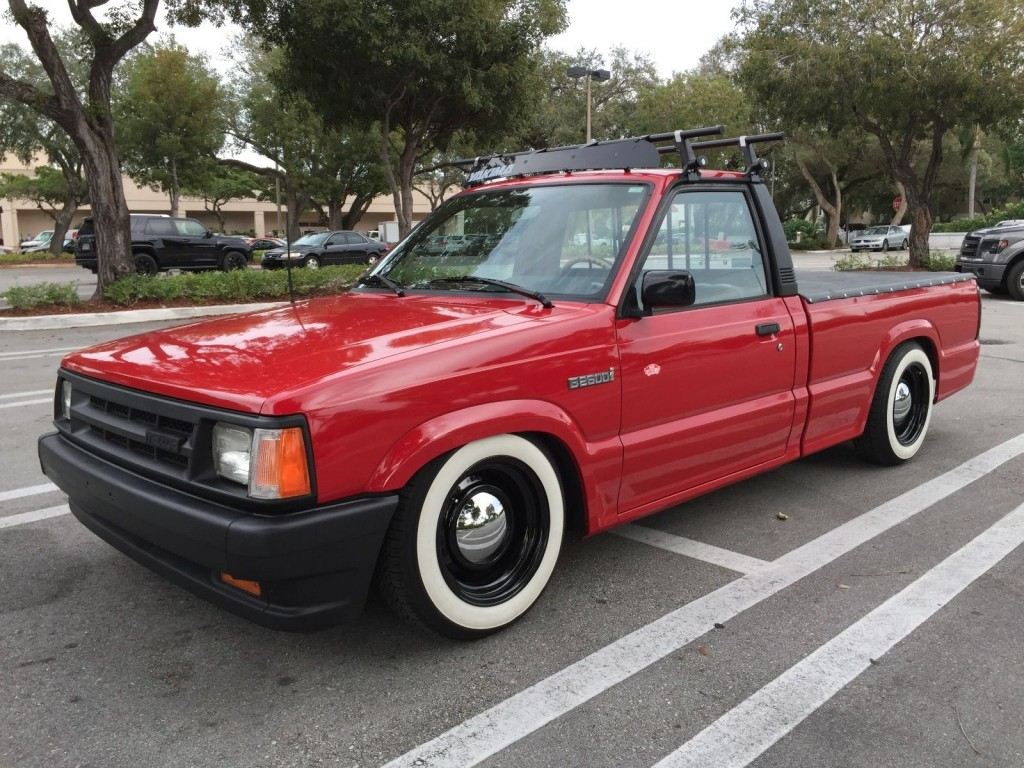 1990 Mazda B2600i pick up truck custom