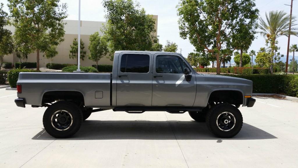 1986 Chevrolet K30 crew cab 4×4 Silverado