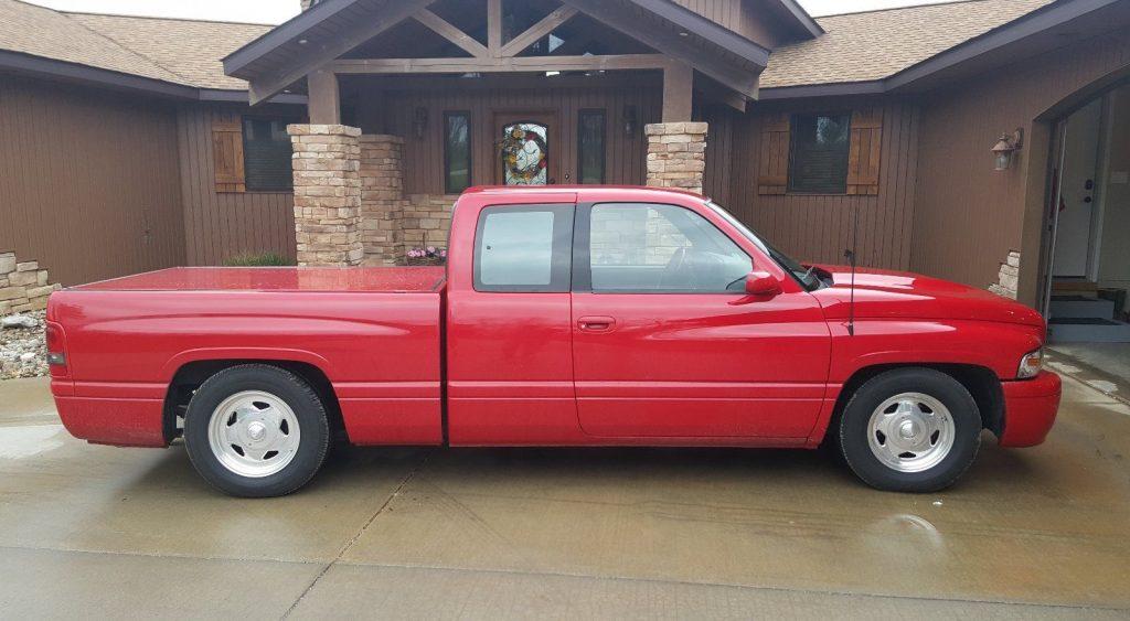 Fully customized 1995 Dodge Ram 1500 SLT Sport custom