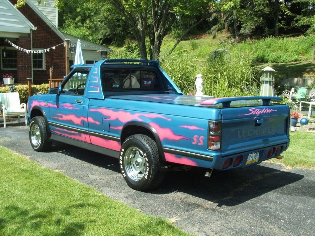 Green beauty 1988 Chevrolet Pickups Custom