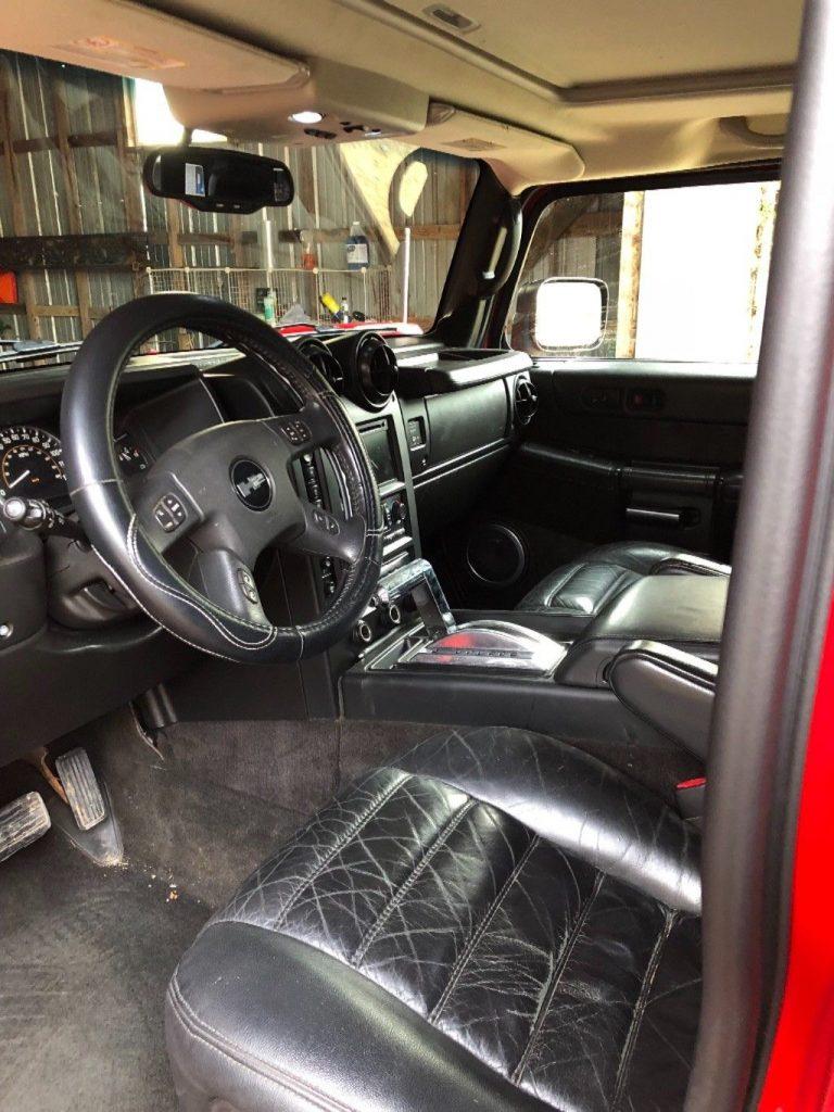 Very well maintained 2005 Hummer H2 SUT custom truck