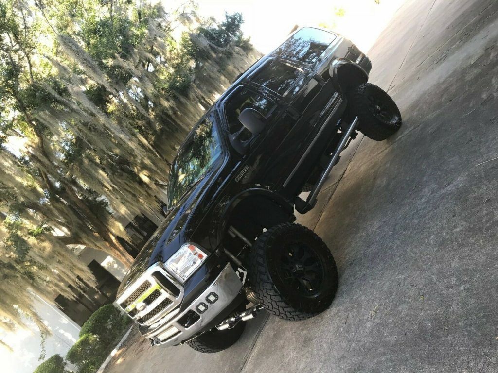 lifted 2005 Ford Excursion XLT custom