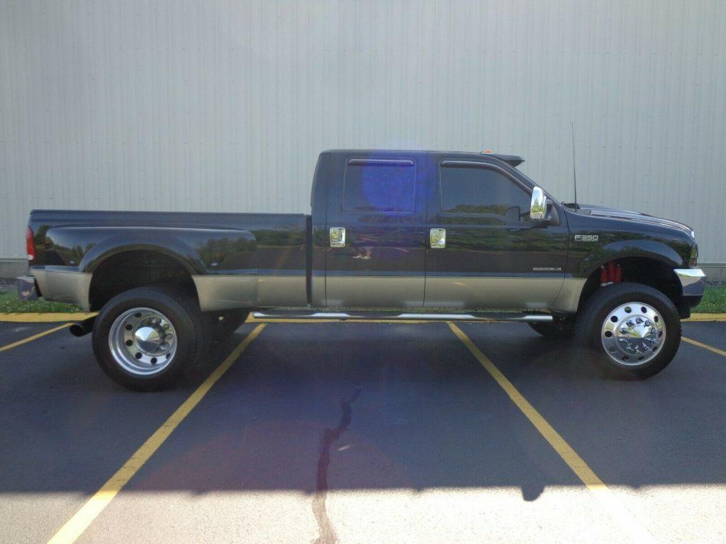 lifted 2001 Ford F 350 Lariat dually pickup custom