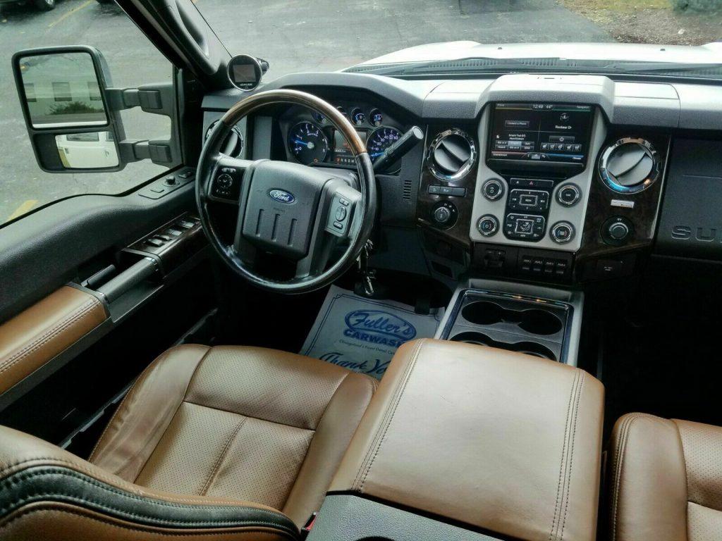 detailed 2013 Ford F 250 Platinum 4×4 custom