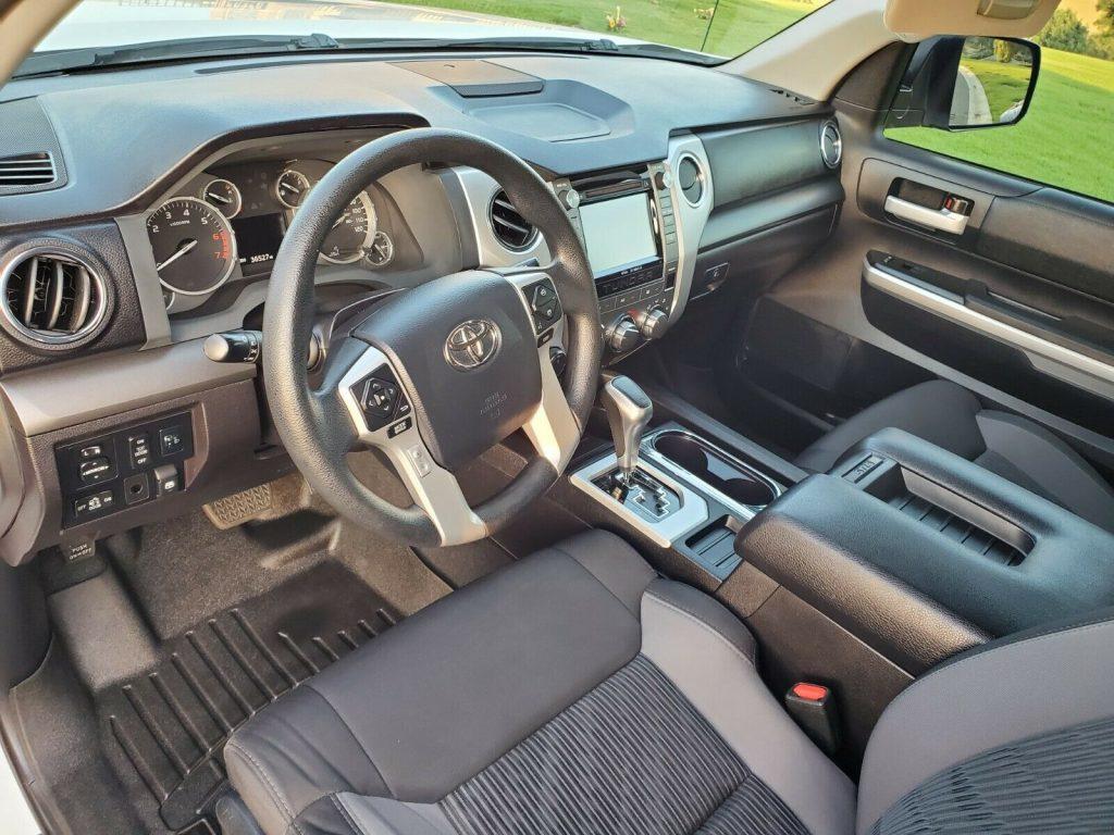 custom lift kit 2016 Toyota Tundra SR5 custom