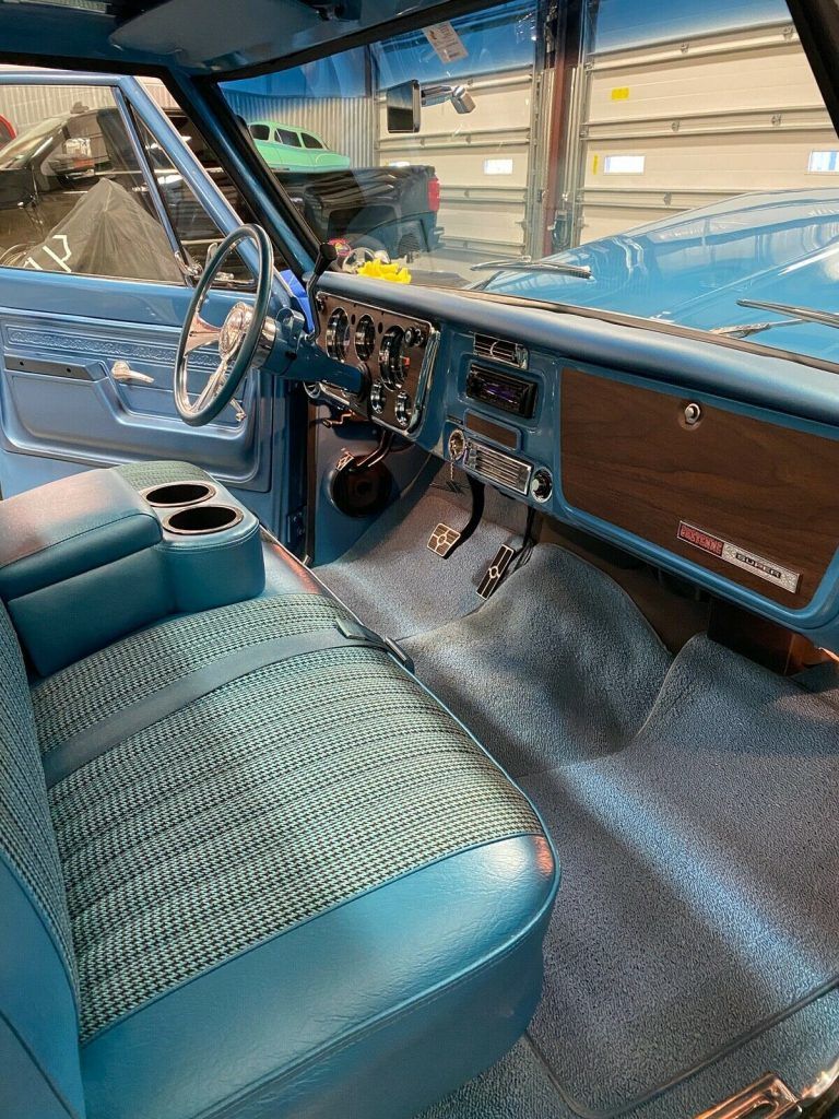 1972 Chevrolet C 10 Custom [frame off restoration]