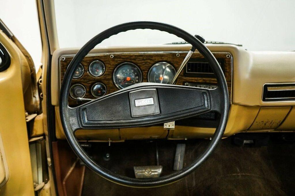 1976 GMC Sierra Classic custom [air ride]