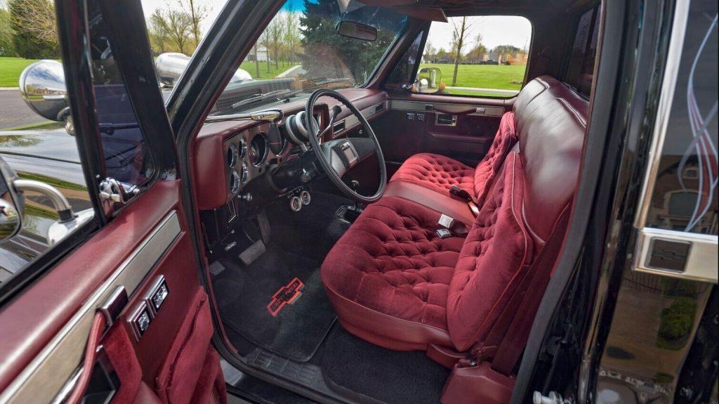 1984 Chevrolet K30 Silverado custom [badass truck]