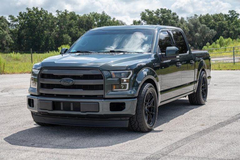 2015 Ford F-150 XLT @ Custom trucks for sale