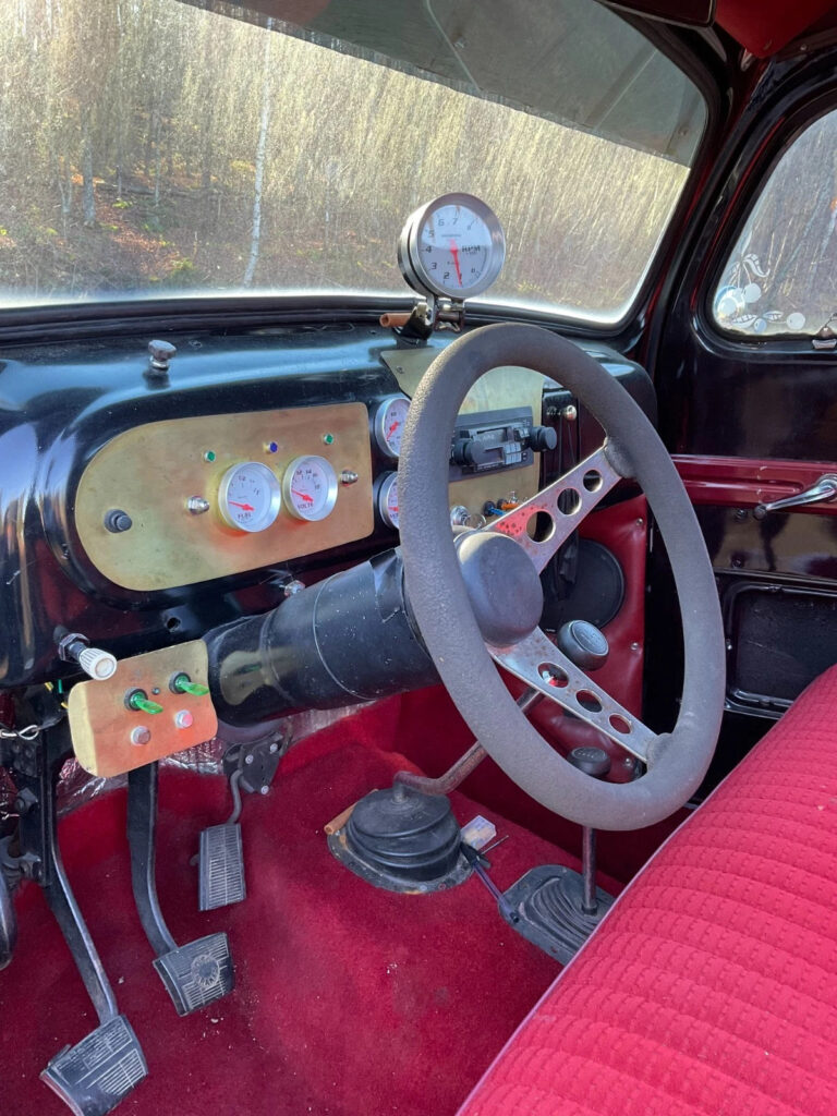 1950 Ford Restomod Pickup, 4×4 Chevy Chassis, V8 Engine, Solid Condition