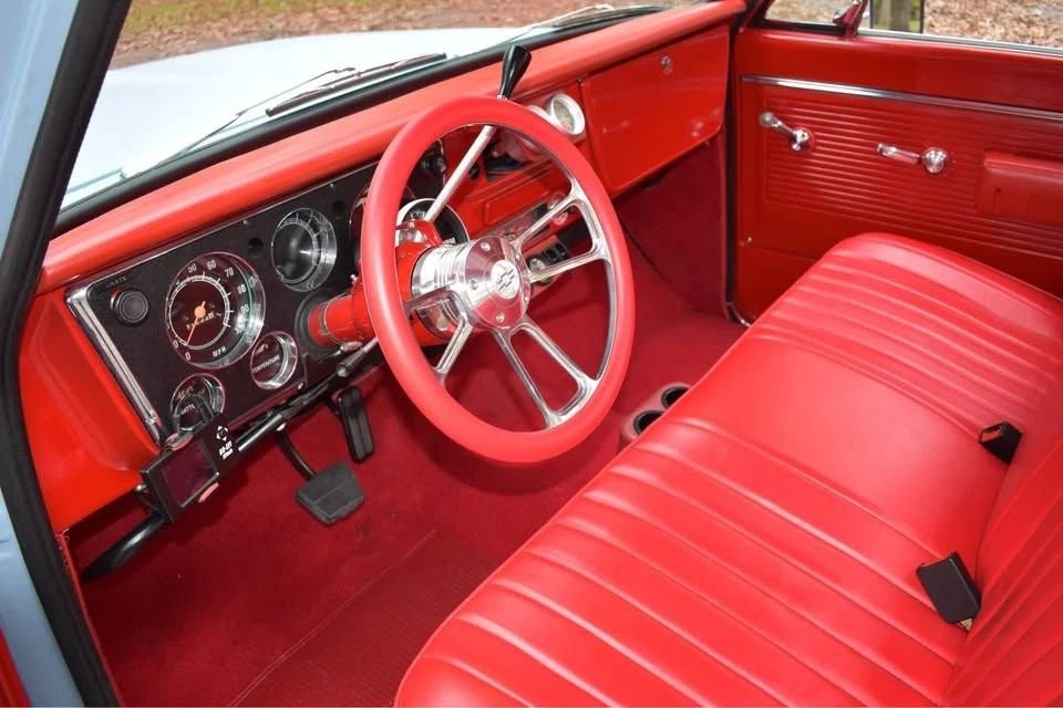 1968 Chevrolet C10 EFI 5.3l, 700r4 Auto, Full Restomod Build